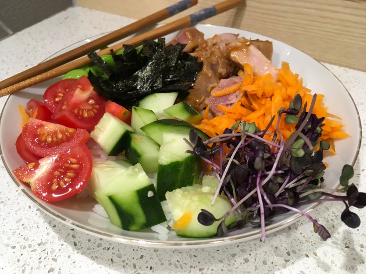 pokebol au thon tataki : recette sans blé et sans produits laitiers / tuna tataki poke bowl gluten & dairy free