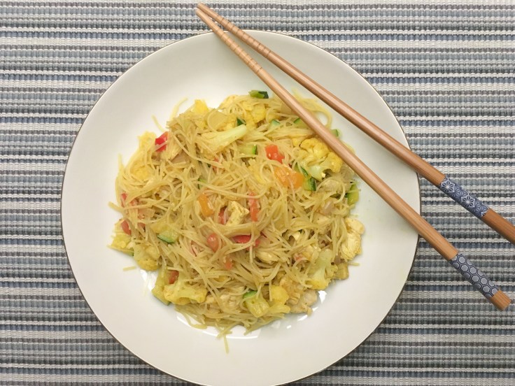 Nouilles à la Singapour, sans gluten, sans œufs et sans produits laitiers / Gluten free, eggs free and dairy free Singapour style noodles